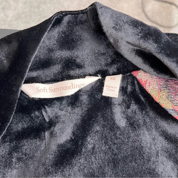 Soft Surroundings Westbury Garden Jacquard Velvet Blazer - Picture 10 of 13